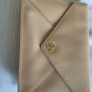 AUTHENTIC Tory Burch clutch in nude and gold